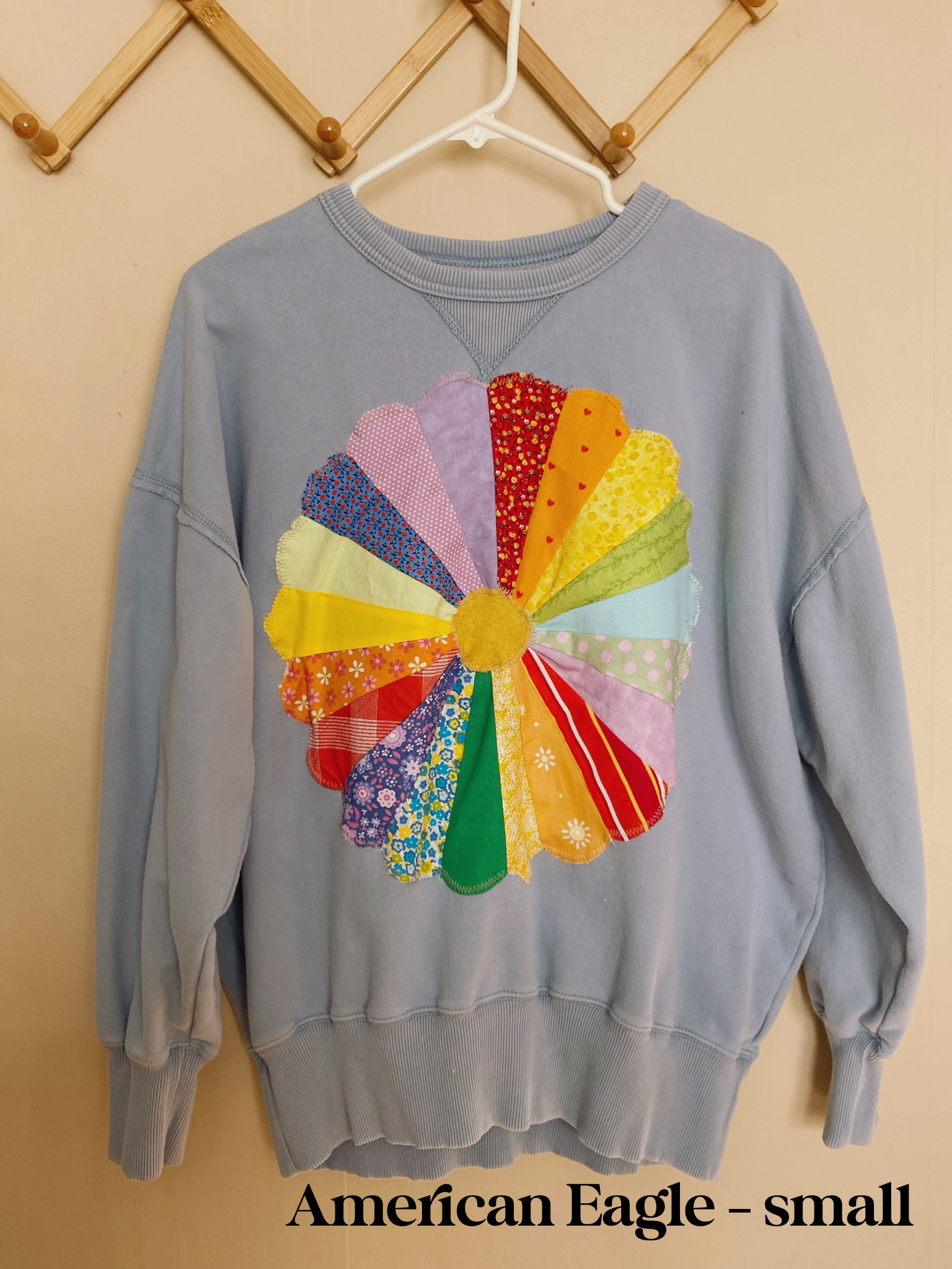 Quilt Patch Sweatshirt Small Salt Rain